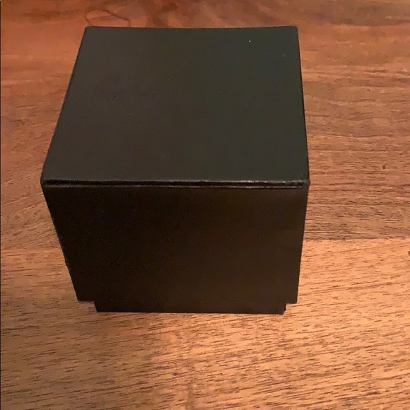 Michael Kors Watch - Picture 7 of 7